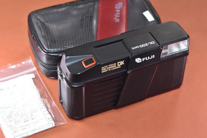 フジ　フィルムカメラ　DL-200DATE 　美品 FUJI CARDIA DL-200 DATE 整備済 純正ケース、ストラップ付