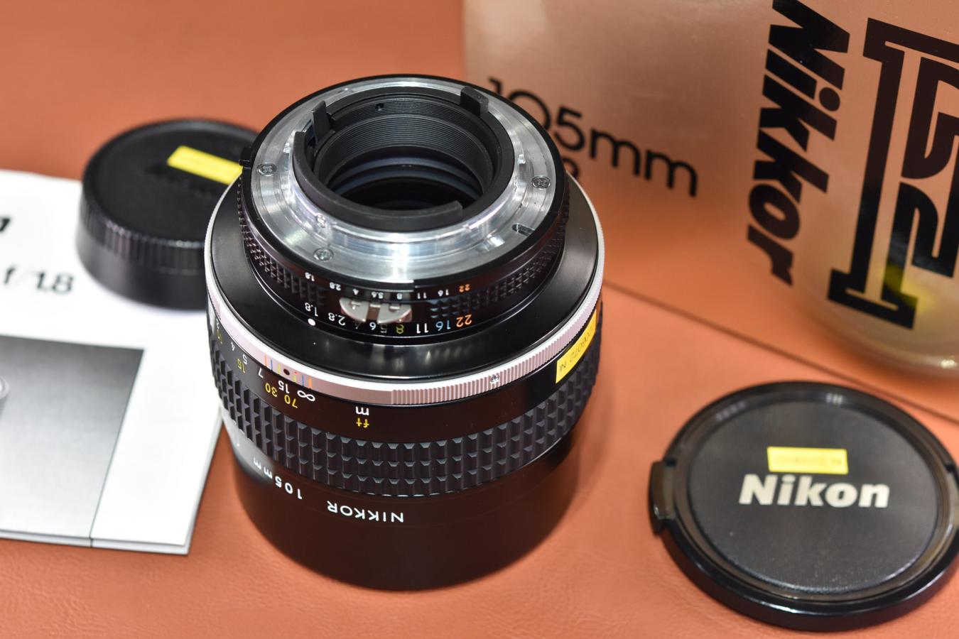 ニコン Ai-S NIKKOR 105mm F1.8 【元箱付】 カメラのヤマゲン：カメラ 