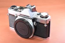 OLYMPUS OM-1 Silver【純正アクセサリーシュー付】