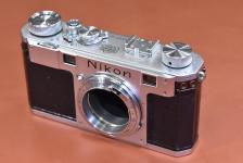 【コレクション向け】Nikon MS 赤目ソケット MADE IN OCCUPIED JAPAN ボディと裏蓋のシリアルナンバー一致【キレイな物をお探しの方必見!!自信ありの逸品!!】