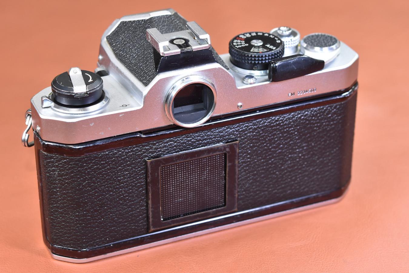美品 NIKON NEW FM2 シルバー フィルム モルト新品交換済 C666