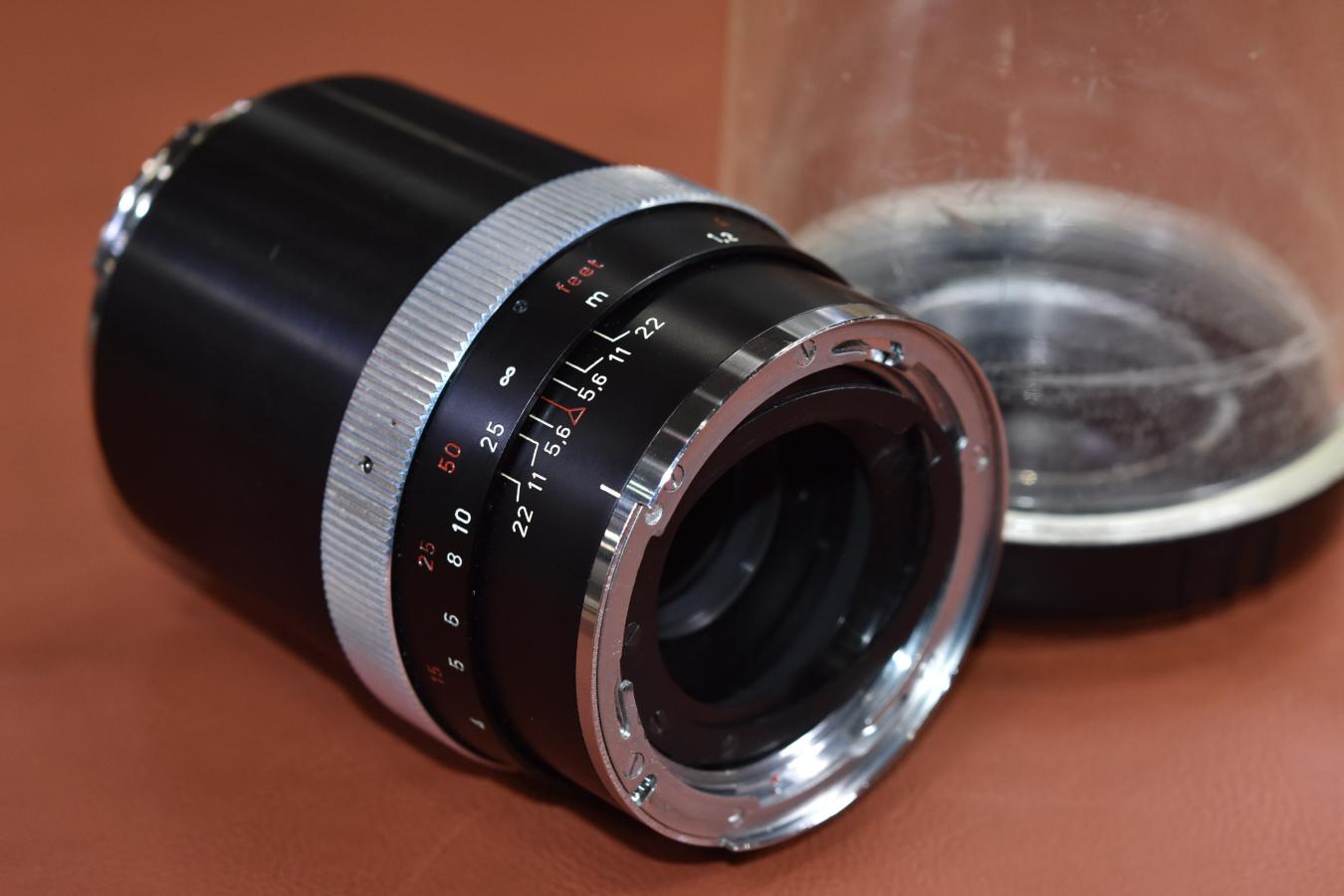 とっておきし福袋 135mm Sonnar Zeiss Carl F4 純正プラスチックケース付 Black レンズ(単焦点)