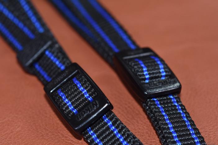 ニコン55周年記念　プロストラップ　青 ニコン55周年記念 プロストラップ 青 【公式通販】