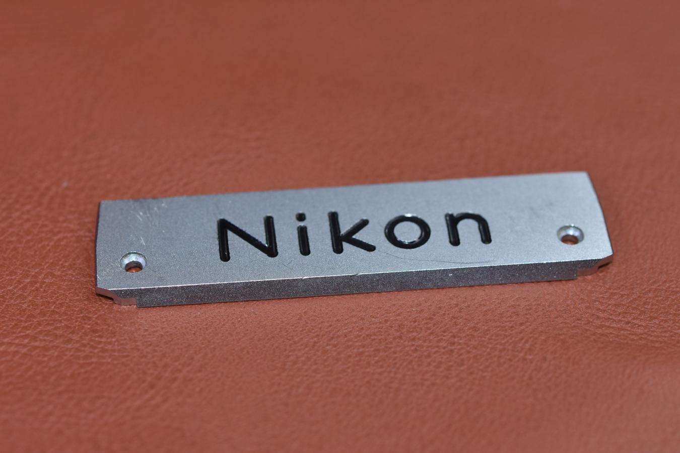  【希 少】Nikon 銘板 Nikon F用【元カメラのきむらカリスマ修理職人 田口由明氏所有放出!!】