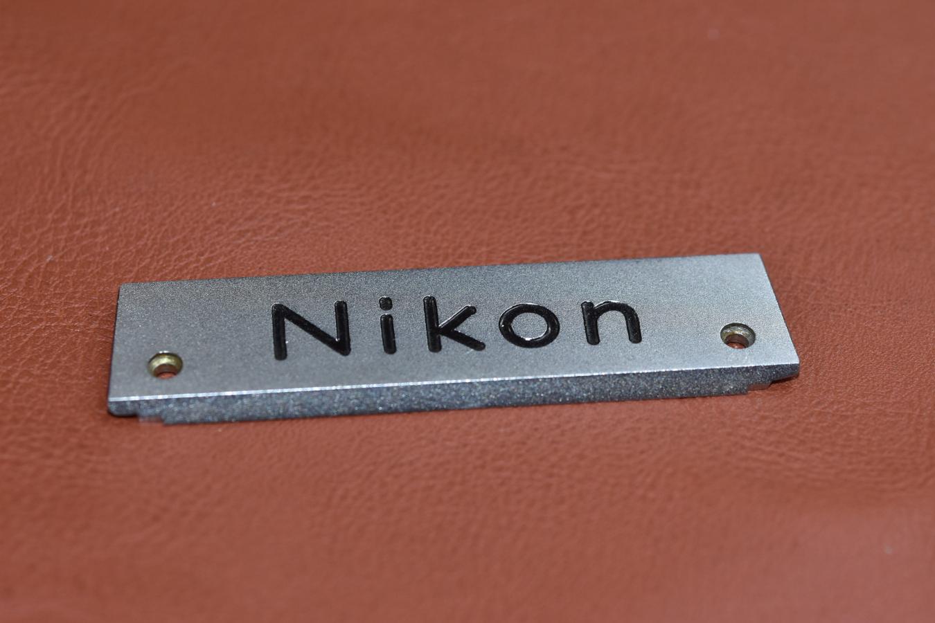  【希 少】Nikon 銘板 Nikon F用【元カメラのきむらカリスマ修理職人 田口由明氏所有放出!!】