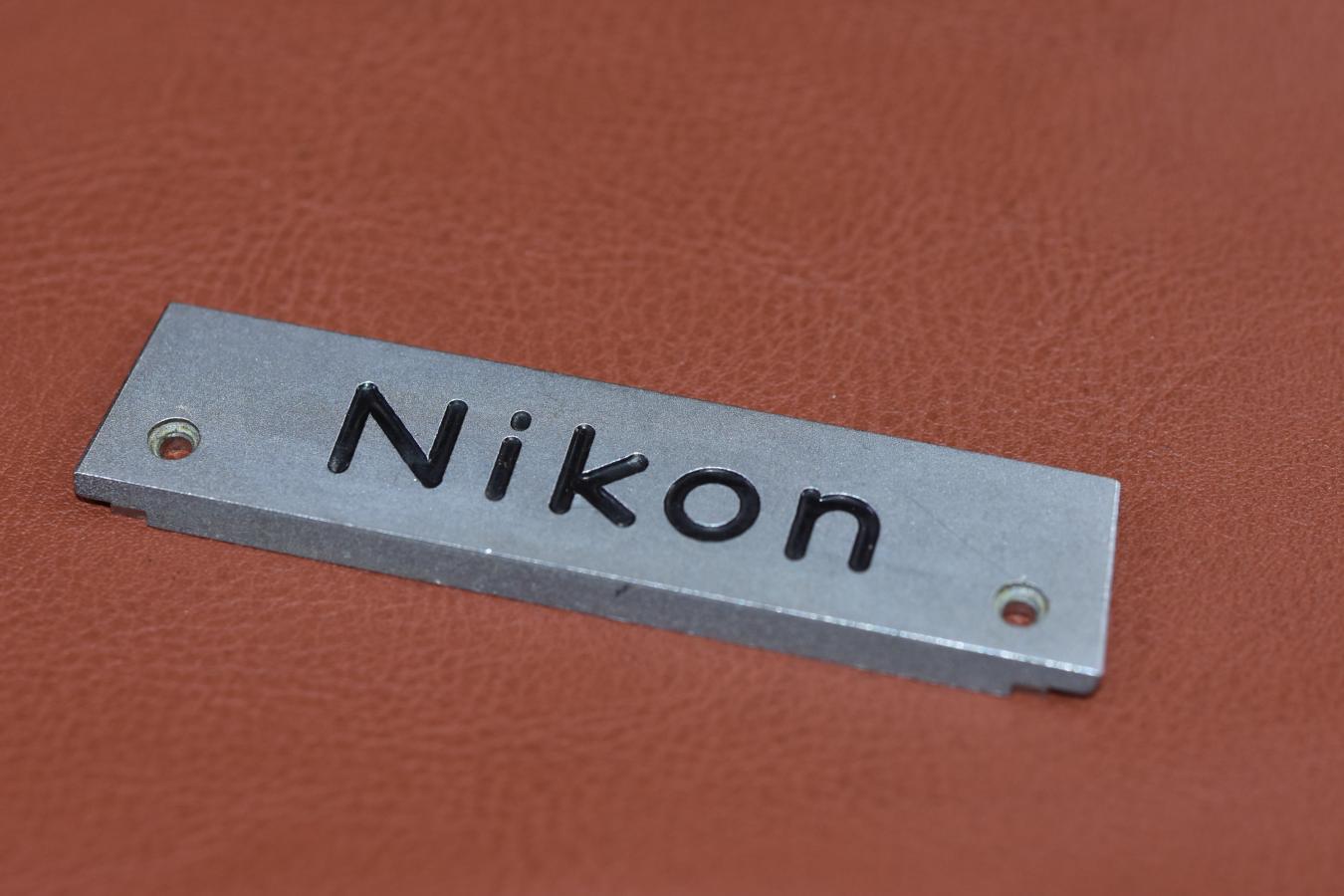  【希 少】Nikon 銘板 Nikon F用【元カメラのきむらカリスマ修理職人 田口由明氏所有放出!!】
