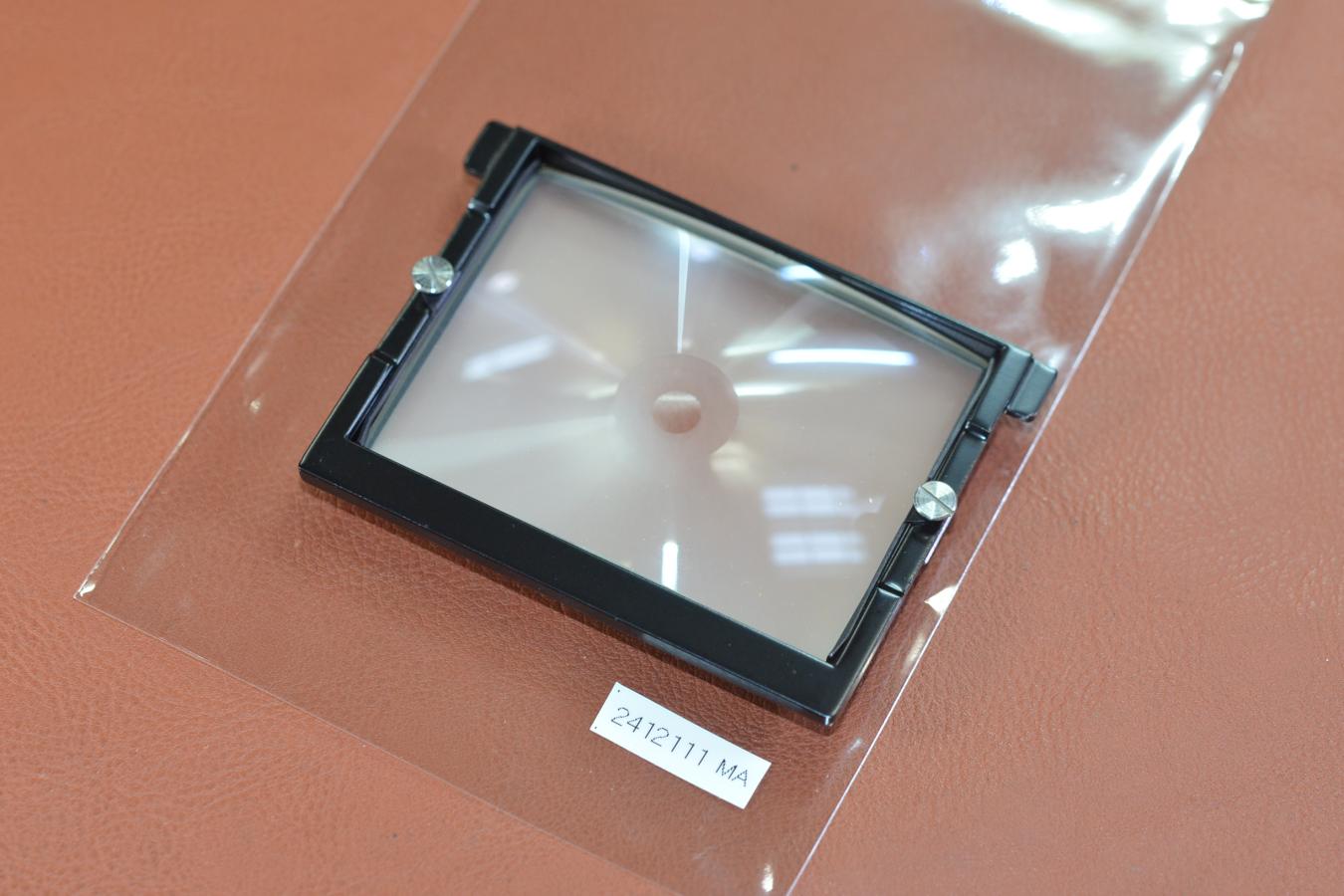 Mamiya Focusing Screen No4スプリットイメージ Mamiya M645用 【キレイな物をお探しの方必見!!自信ありの逸品!!】