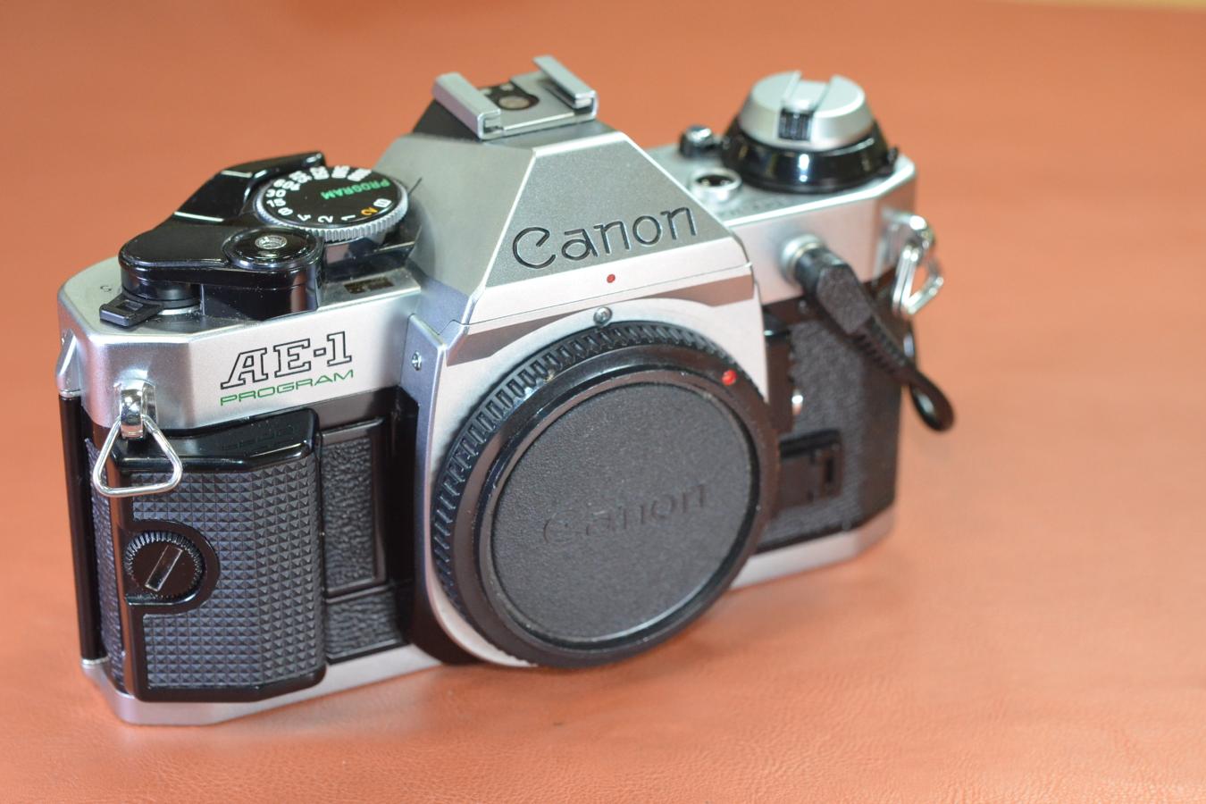 Canon AE-1 PROGRAM Silver Canon DATA BACK A付【シャッター鳴きなし】
