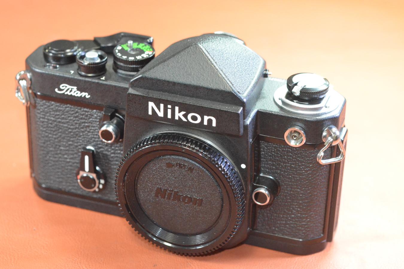 Nikon F2 Titan ネーム入り【キレイな物をお探しの方必見!!自信ありの逸品!!】