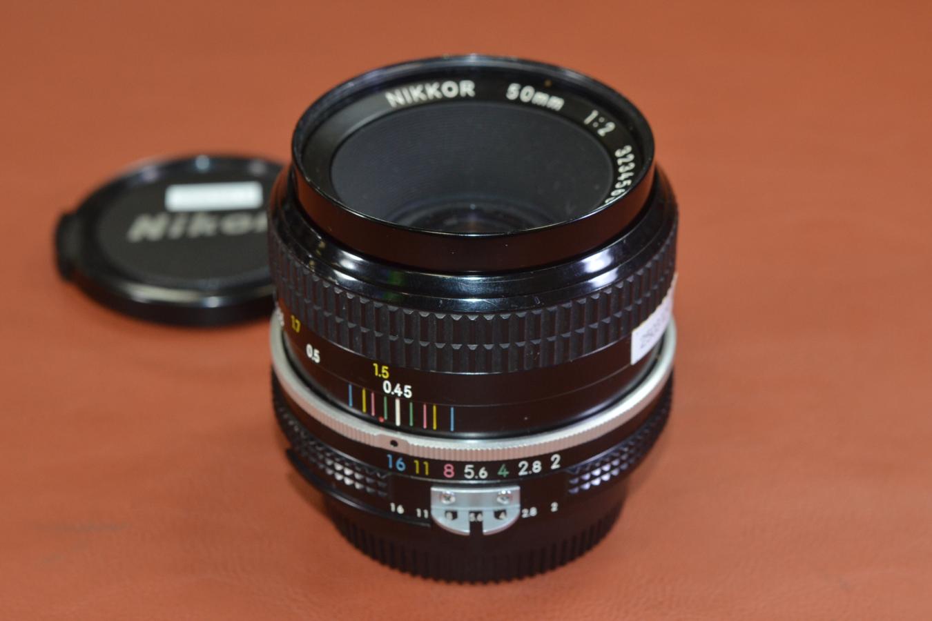 Nikon NEW NIKKOR 50mm F2 Ai改