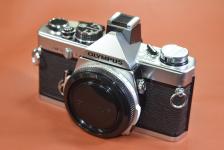OLYMPUS OM-2N Silver モルト交換済【純正アクセサリーシュー4型付】