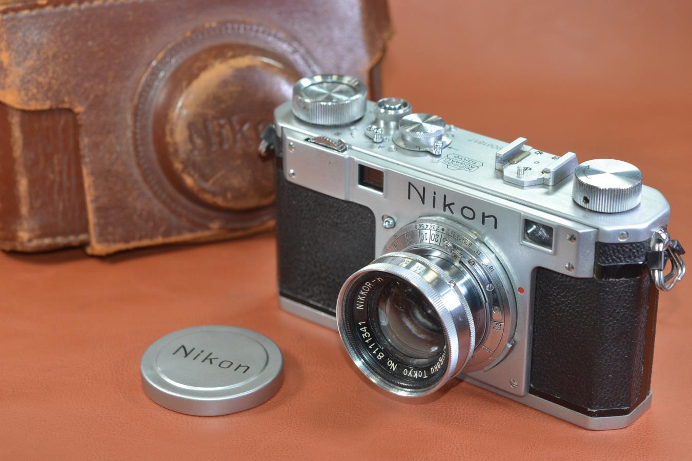 【コレクション向け・希 少】Nikon M型 #906 NIKKOR-H・C 5cm F2沈胴付(捨て番811) 純正ケース付【MADE IN OCCUPIED JAPAN 】