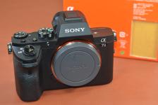 【通信販売限定商品】SONY α7II  ILCE-7M2【元箱付一式】※キレイな物をお探しの方必見!!自信ありの逸品!!