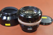Nikon NIKKOR-S・C Auto 55mm F1.2 【純正メタルフードHS-7付】