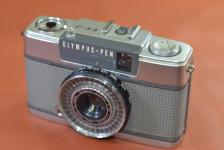 OLYMPUS PEN EE-2 モルト交換済【Olumpus D.Zuiko 28mm F3.5 レンズ搭載】