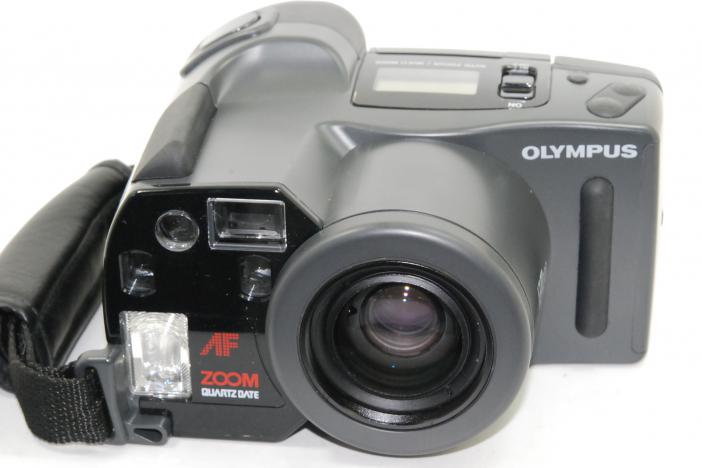 フィルムカメラ OLYMPUS IZM300 IZM300 QUARTZDATE：全自動カメラ：カメラ製品：オリンパス