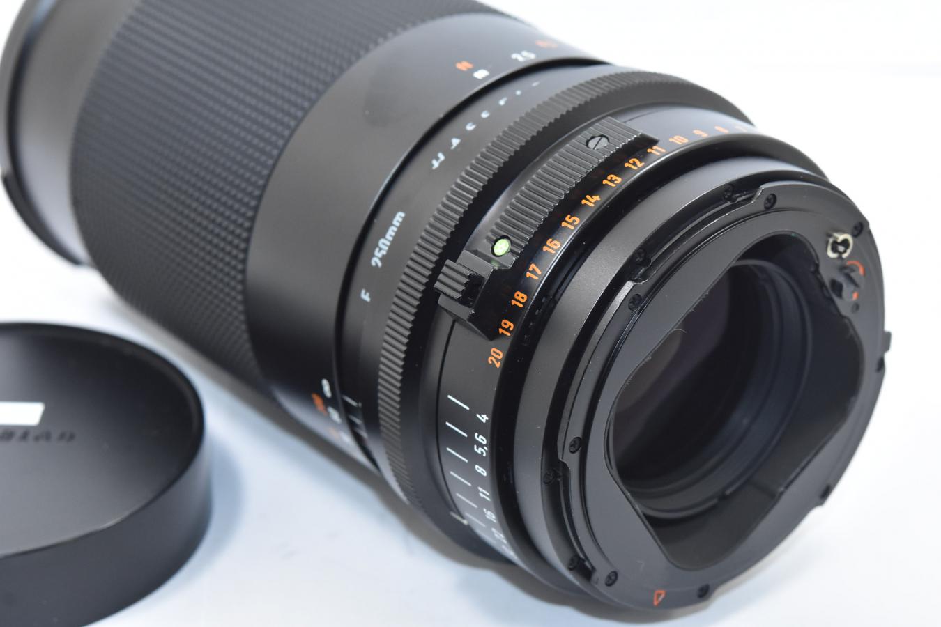 HASSELBLAD F Tele-Tessar T* 250mm F4 【☆マーク入り正規品